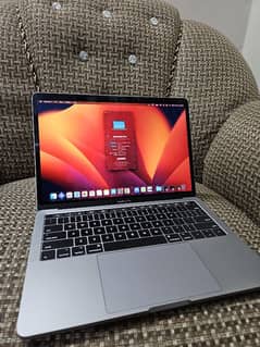 Macbook Pro 2017 with touch bar