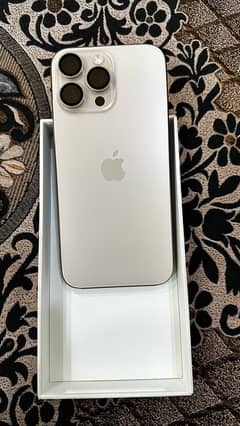 Iphone 16 pro max CH model