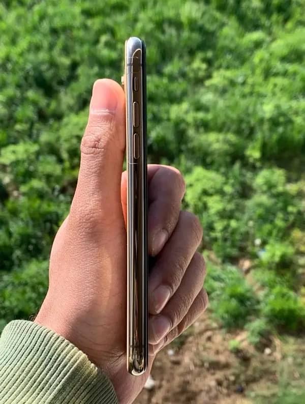 iphone xs (dual pta approved) 3