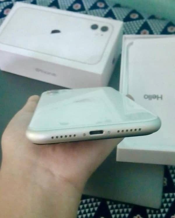 iphone 11 non pta  jv 64jb 7