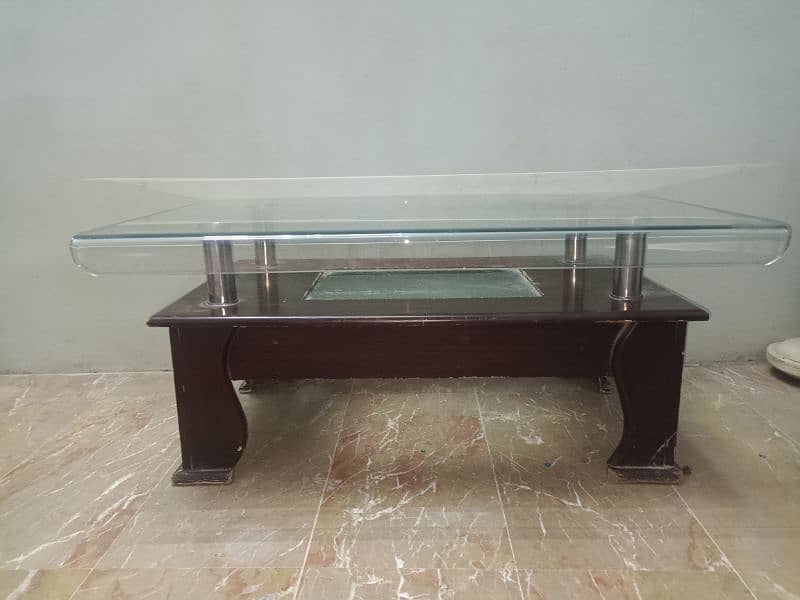 Table is in good condition and for urgent sale 2