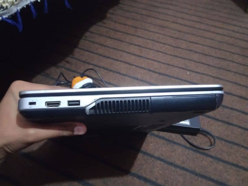 Dell latetude E6540 10by10 condition All okay condition 3