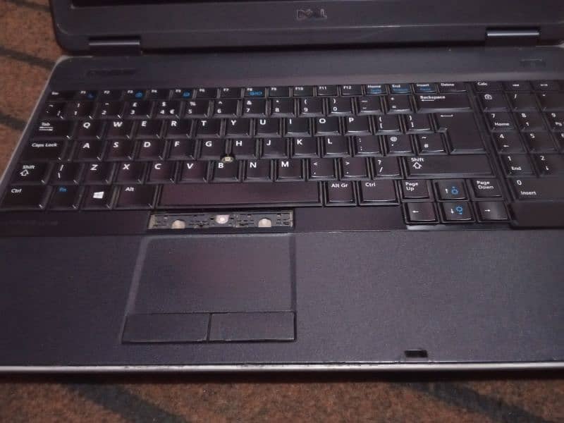 Dell latetude E6540 10by10 condition All okay condition 6