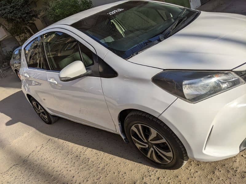 Toyota Vitz 2015 18