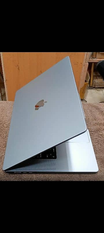 MacBook M1 Pro 2021 16GB 512GB 16 Inch MK183 13