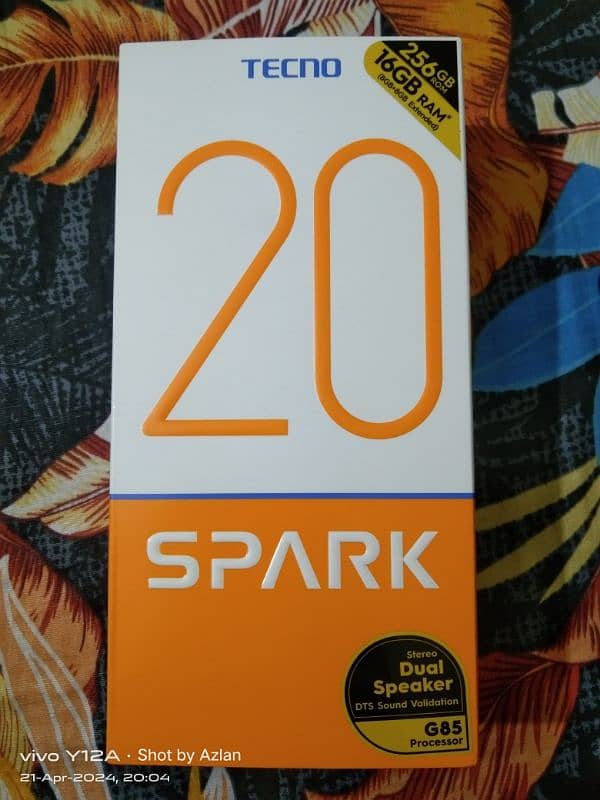 Tecno Spark 20, 16/256 GB with all accessories 1