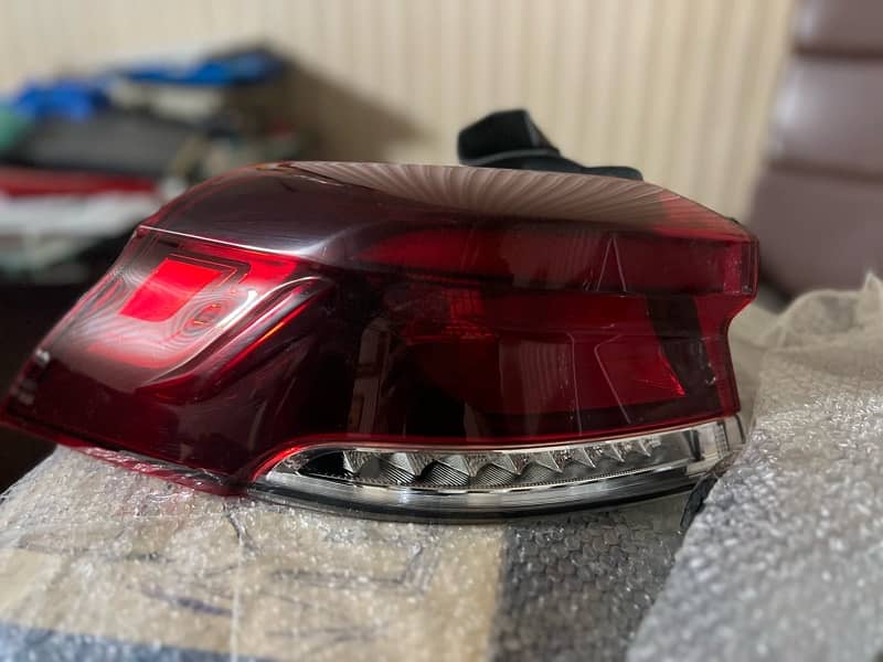 oshan x70 rear light - left side 3