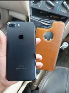 Iphone 7plus non pta 32gb original set contact me 03209728330