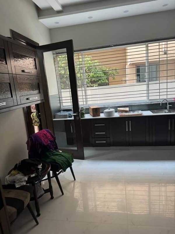 1 kinal like a new beautiful upper portion for rent 11