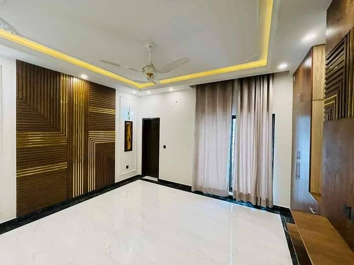 1 kinal like a new beautiful upper portion for rent 9