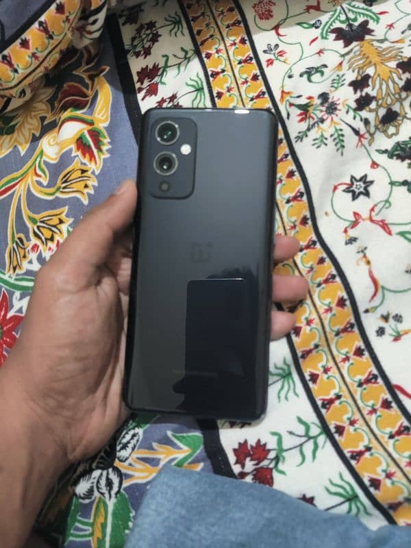 OnePlus 9 5