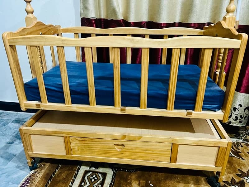 Baby wooden cot with swing 0