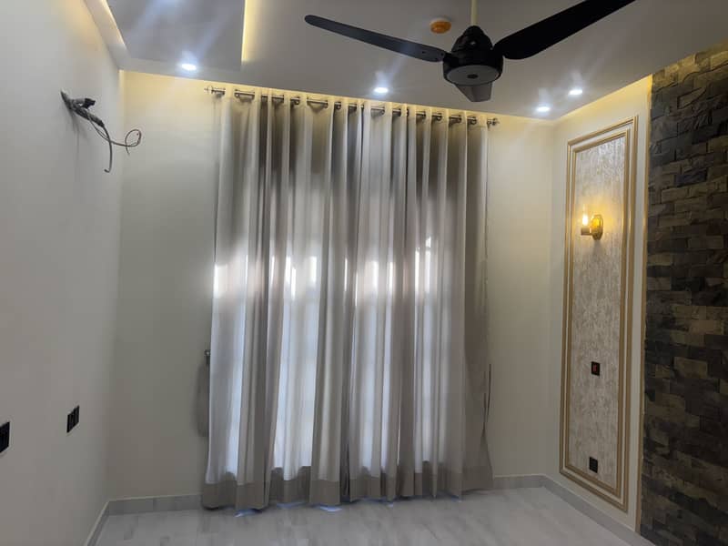 10 MARLA 5 BEDROOM HOUSE IN DHA PHASE 11 RAHBAR SECTOR 1 BLOCK EIS AVAILABLE FOR SALE 35