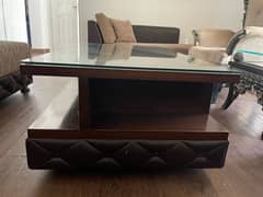 center table for tv - lounges etc condition 10/10