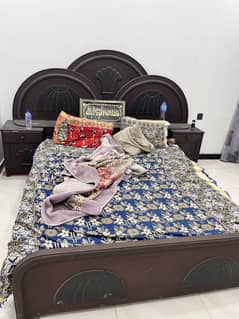 Solid wood heavy bed with dressing table