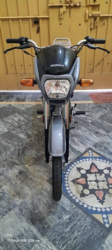 HONDA CD 70 DREAM SILVER 2025 MODEL 6