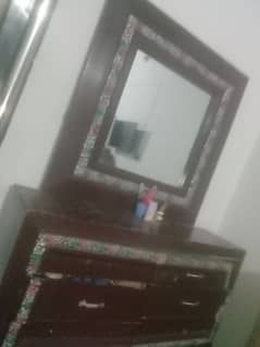 Bed metress  Dressing . side . . . . side Table nahi hn