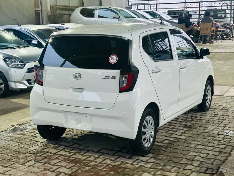 Daihatsu Mira 2021 3