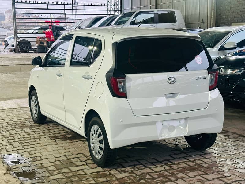 Daihatsu Mira 2021 4