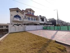 Ideal Main Double Road House In Islamabad Available For Rs. 105000000