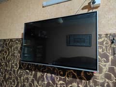 Samsung 40 inch Simple led with starsat 4k Android box