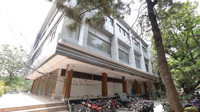 Prime Location 2750 Square Feet Building In G-8 Of Islamabad Is Available For Sale 22