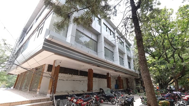 Prime Location 2750 Square Feet Building In G-8 Of Islamabad Is Available For Sale 23