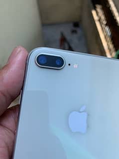 iphone 8 plus argent sale need money(°341636//1177/Rawalpindi location