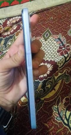 Infinix hot 30. . . 8+8. . 128