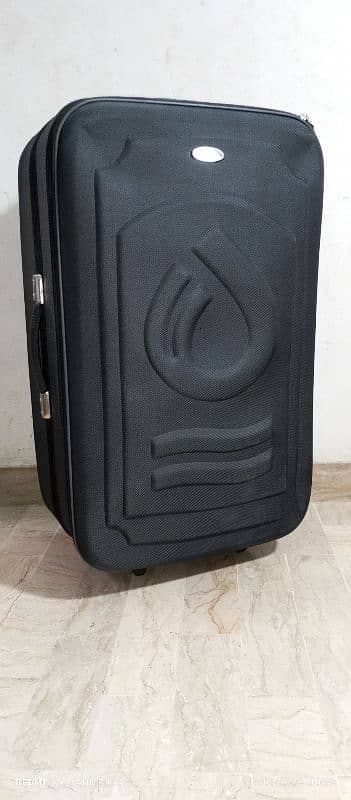 luggage bag/ suitcase band new 1