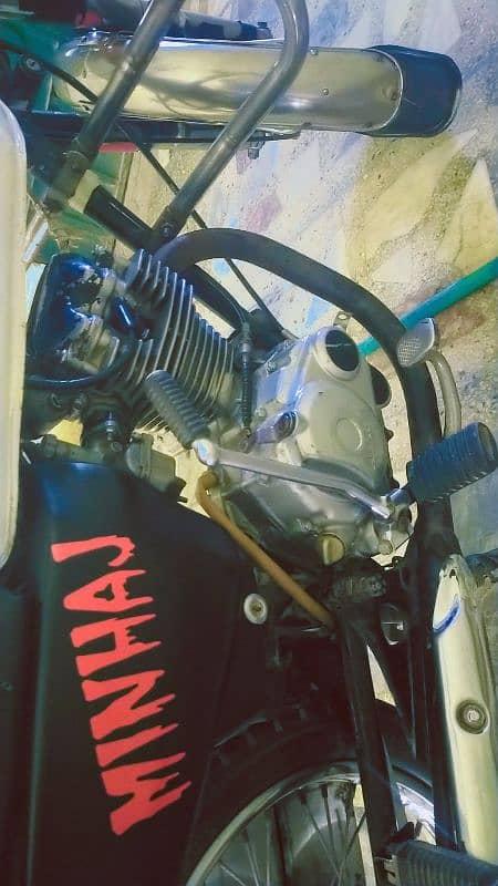 part's orejnel amazing condition Honda 125 2007model Peshawar namber 0