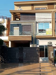 Beautiful House In Johar Town Lahore Ideal Location Block F2 For Sale