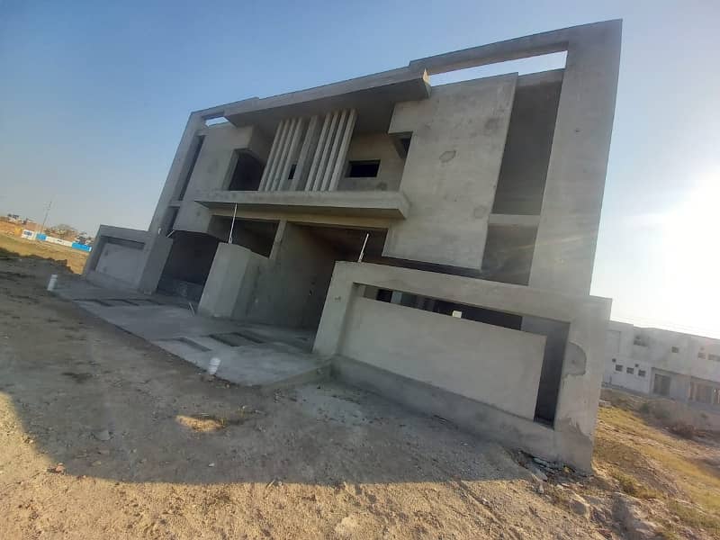 Grey Structure 5 Marla House For sale In Central Park - Block B Lahore 5