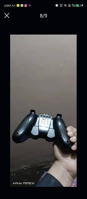 MOBILE GAMING CONTROLLER 1