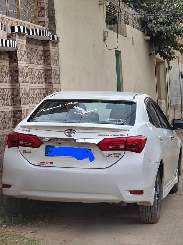 Toyota Altis Grande 2015 1