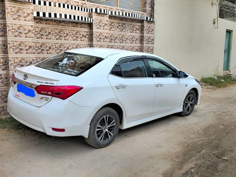 Toyota Altis Grande 2015 9