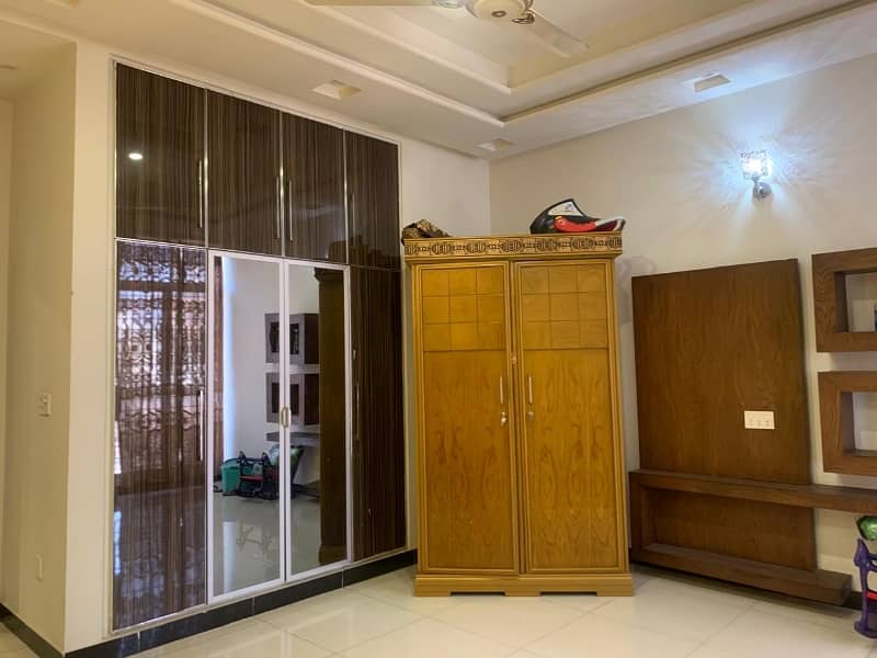 Stunning and affordable House available for sale in Johar Town Phase 1 - Block F 3