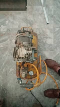 Air compressor urgent for sale