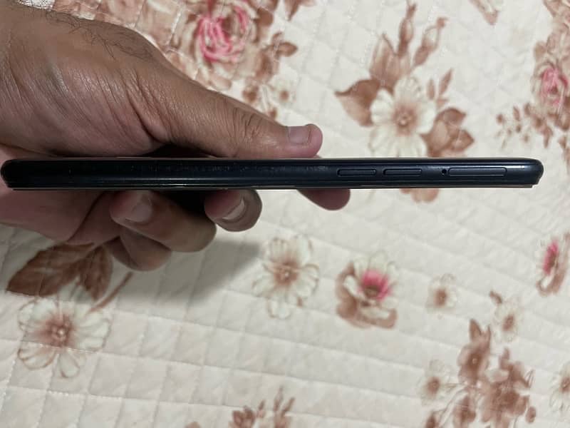 Oppo A1k black color with Box 32 gb/2Gb 4