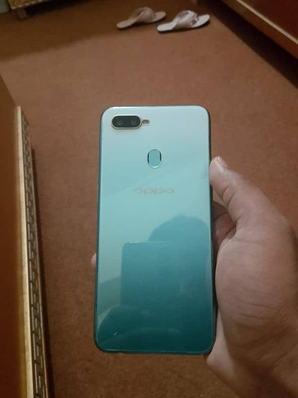 oppo F9 pro/ 6 . . 128 mobile bikul ok ha arjant seel 03250280029 l 2