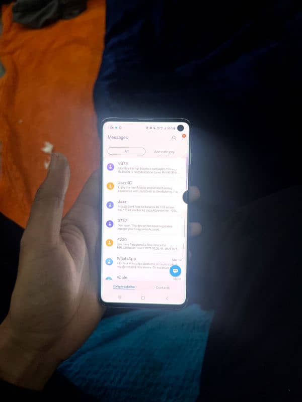 Samsung s10 dotted panel 4