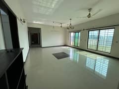 10-Marla , 03-Bedroom Flat Available On Rent, Askari-11, Lahore .