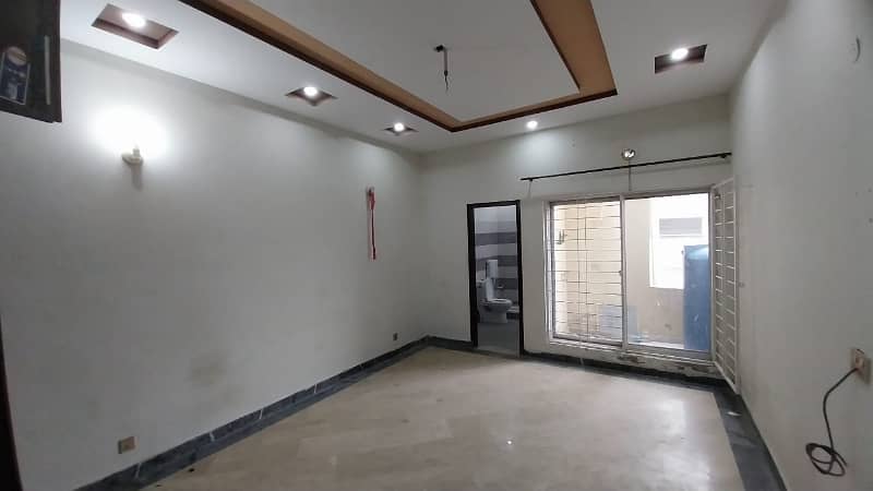 10 Marla House 2nd Floor for rent in reasonable price 3