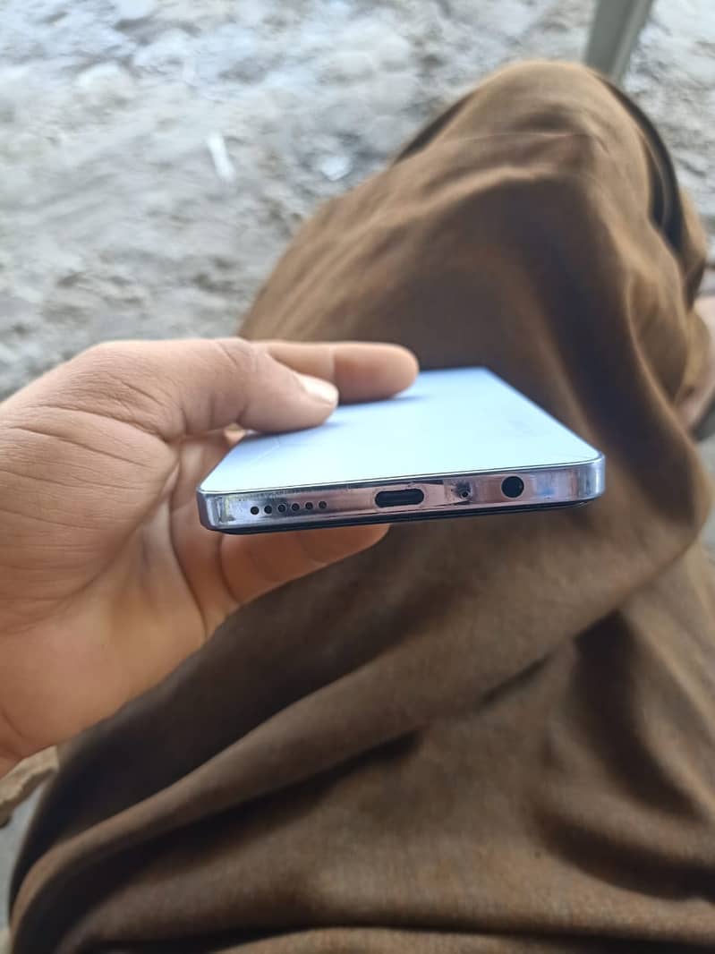 Tecno camon 20 8/256 10/10 condition 2