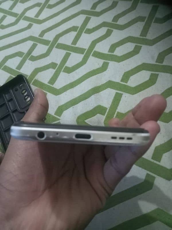 Tecno Camon 18t Glass Change 2