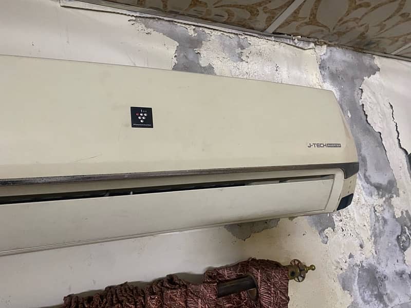 Sharp AC for sale 1.5 3