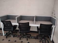 Urgently sell 5 work stations with chairs