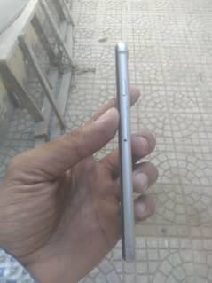 I m selling iphone 6 grey 64gb non pta exchange possible