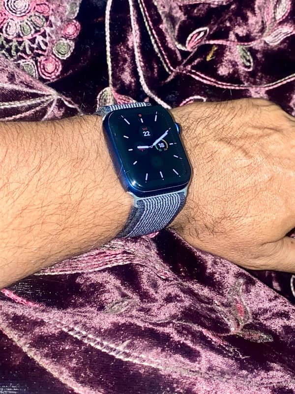 Apple Watch Series 6 44 mm 0