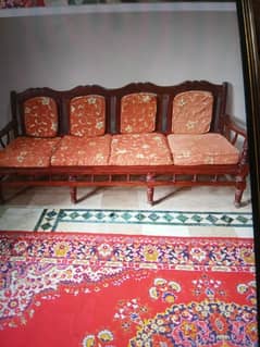 4 seater sofa set in excellent condition